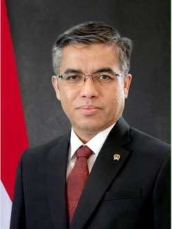 Prof. Yasserly, Ph.D.
